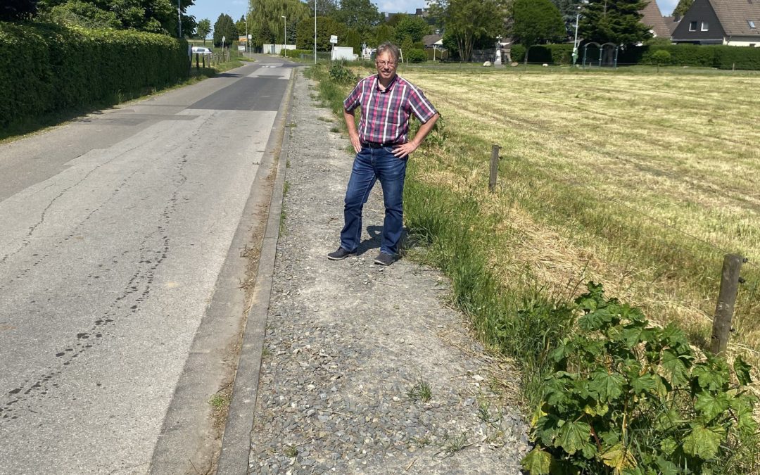 Gehweganlage Ueckinghovener Straße/Rosenhof wurde wiederhergestellt