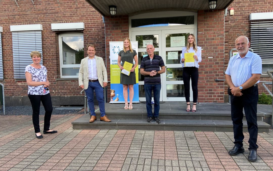 Bürgerstiftung zeichnet Melina Seliger und Janine Schäffner als beste Auszubildende aus