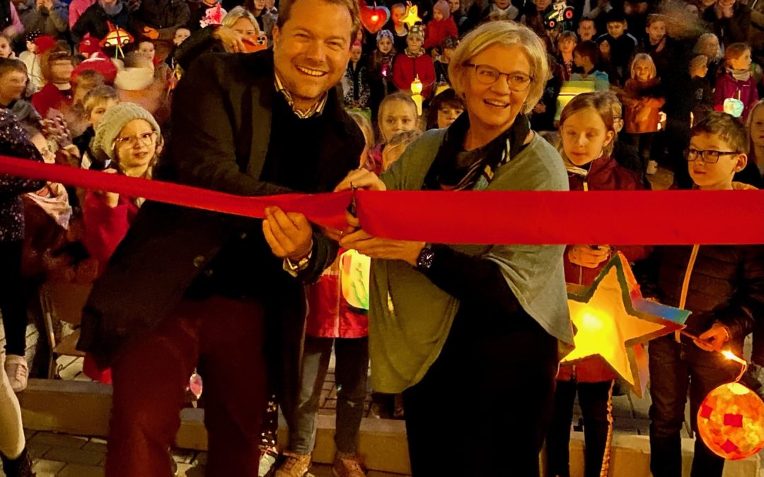 Eröffnung der „neuen“ Kastanienschule zu St. Martin