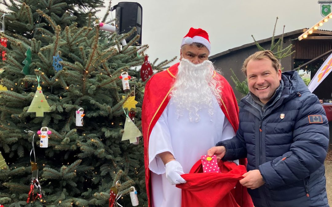 Weihnachtsmarkt- Premiere auf neuem Festplatz mit tausenden Besuchern