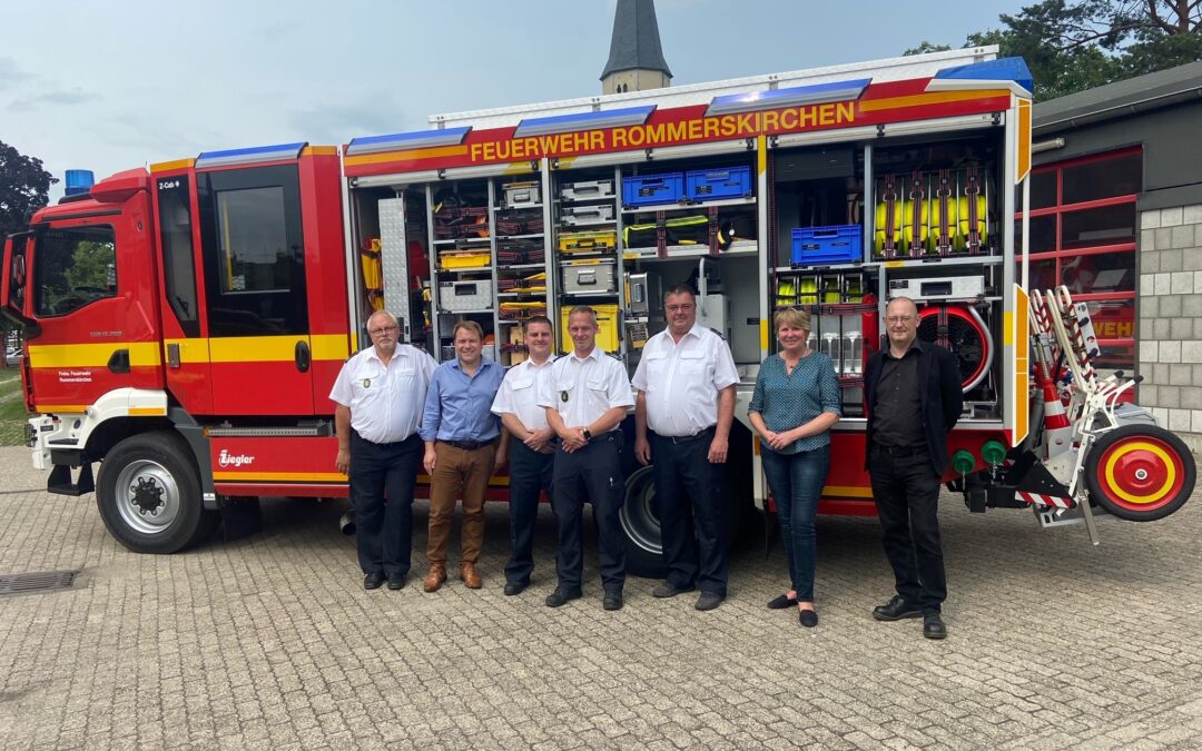 Löschzug Rommerskirchen nimmt neues HLF 10 in Betrieb