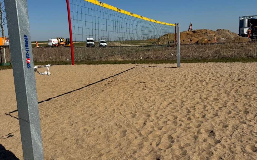 Beachvolleyfeld Dorf-und Festplatz – Gemeinde hat das Netz erneuert